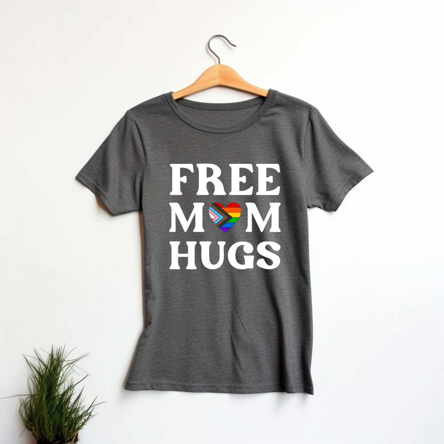 Free Mom Hugs Pride T-Shirt