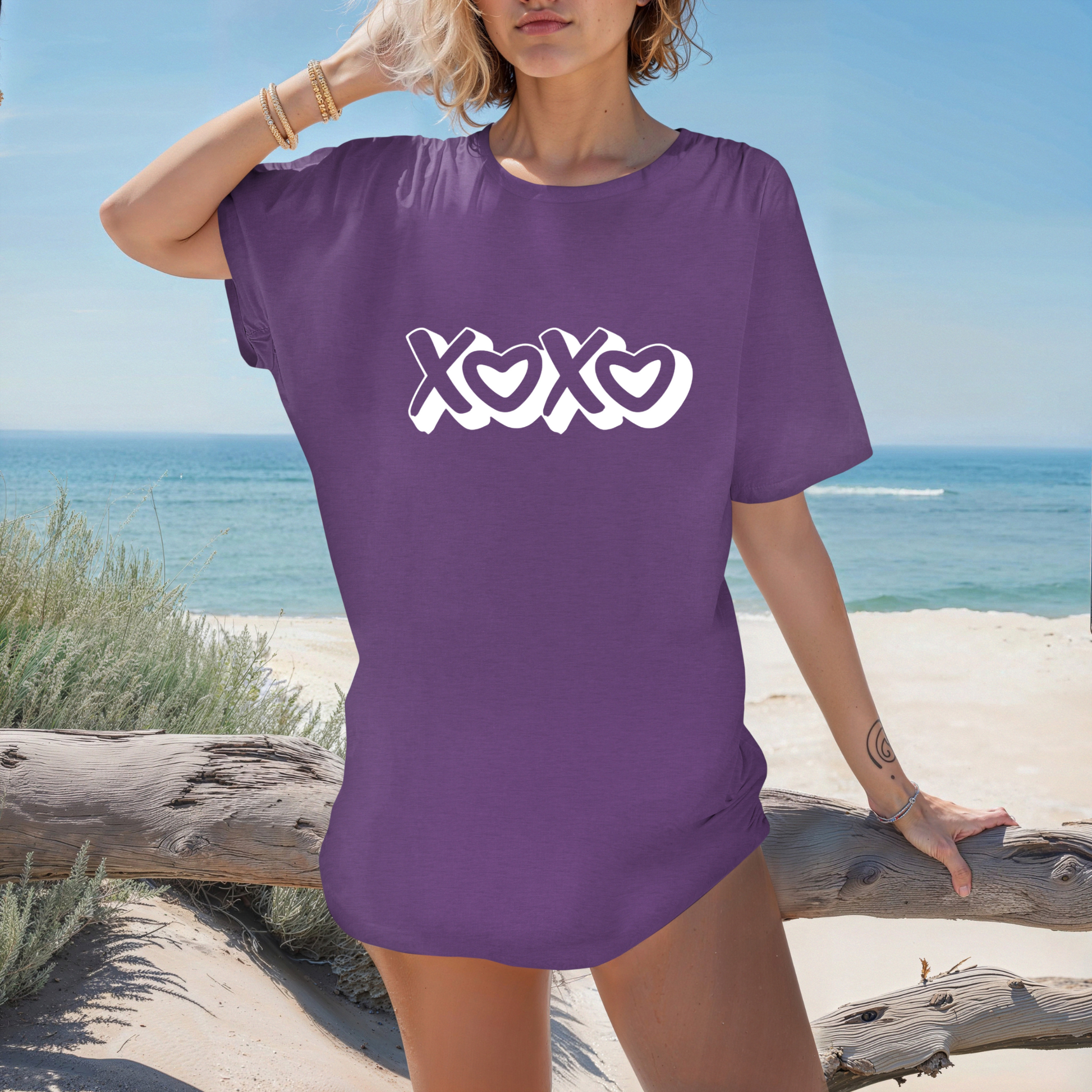 XOXO Valentine's Day T-Shirt - Hugs and Kisses Heart Design